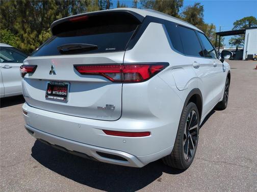 2025 Mitsubishi Outlander PHEV SEL