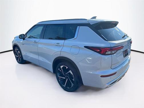 2025 Mitsubishi Outlander PHEV SEL