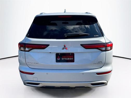 2025 Mitsubishi Outlander PHEV SEL