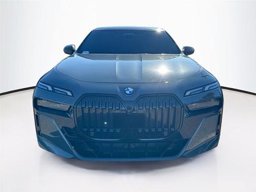 2023 BMW 760 i xDrive