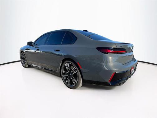 2023 BMW 760 i xDrive