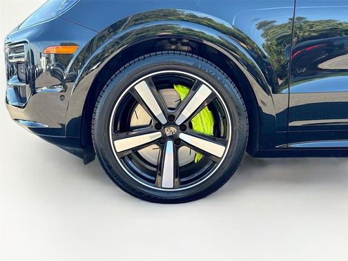 2025 Porsche Cayenne Cayenne Turbo E-Hybrid
