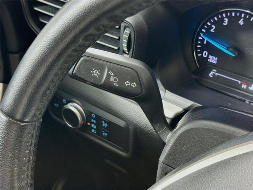 Oxford White 2021 Ford Explorer XLT