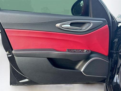 2020 Alfa Romeo Giulia Sport