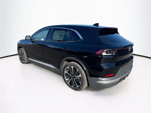 2025 VinFast VF 8 Plus