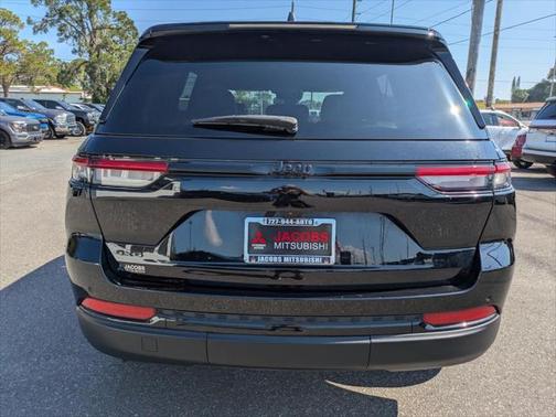 2024 Jeep Grand Cherokee Altitude
