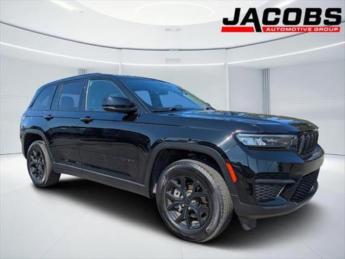 2024 Jeep Grand Cherokee Altitude