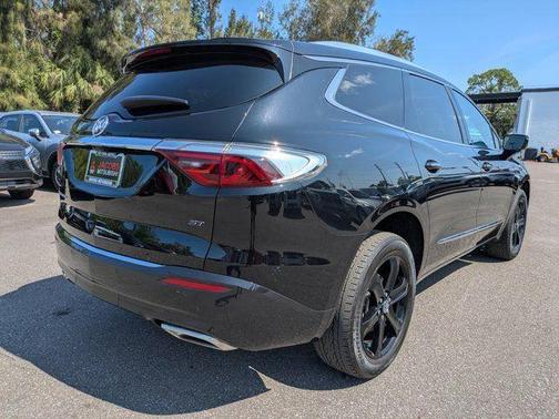 2023 Buick Enclave Essence FWD