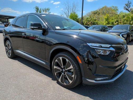 2025 VinFast VF 8 Plus