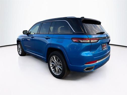 2022 Jeep Grand Cherokee 4xe Summit