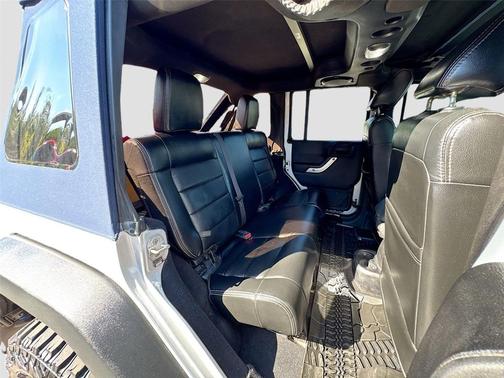 2011 Jeep Wrangler Unlimited Rubicon