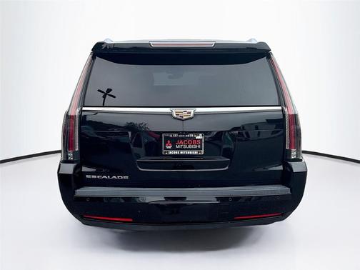 2018 Cadillac Escalade ESV Premium Luxury