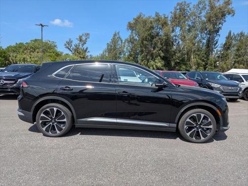 2025 VinFast VF 8 Plus