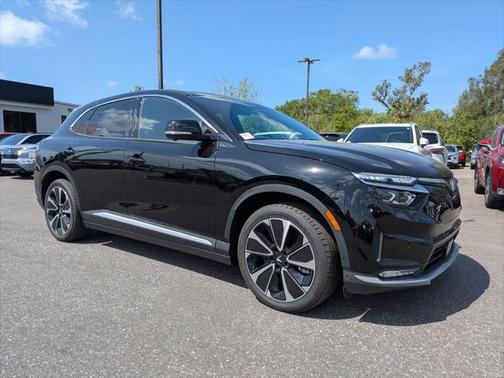 2025 VinFast VF 8 Plus