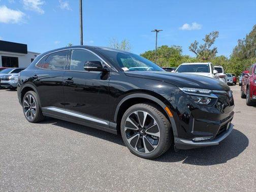 2025 VinFast VF 8 Plus