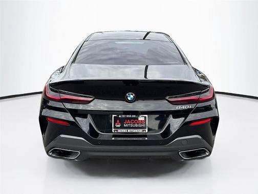 2023 BMW 840 i
