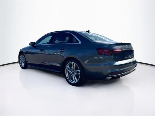 2022 Audi A4 45 S line Premium Plus