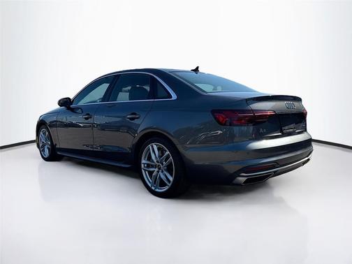 2022 Audi A4 45 S line Premium Plus