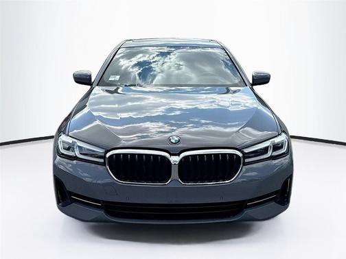 2022 BMW 540 i