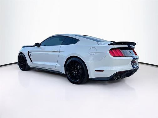 2018 Ford Shelby GT350 Base