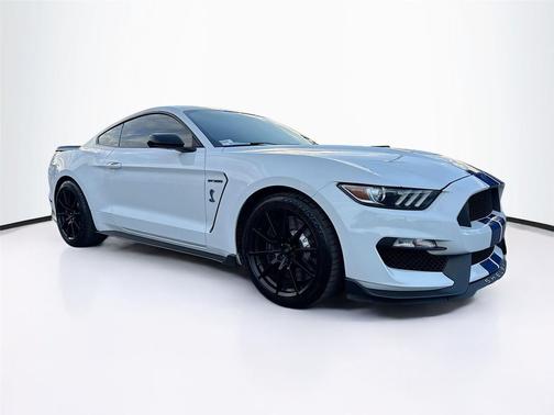 2018 Ford Shelby GT350 Base