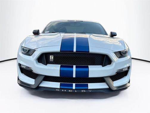2018 Ford Shelby GT350 Base