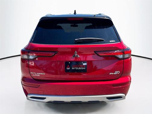 2025 Mitsubishi Outlander PHEV SEL