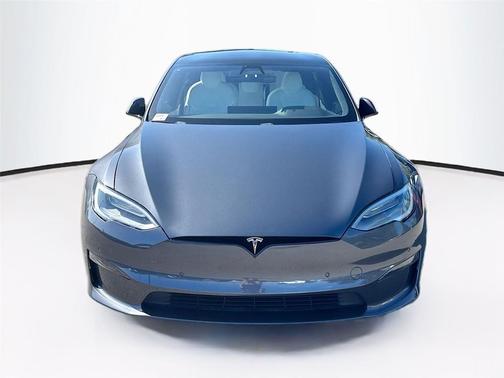 2022 Tesla Model S Plaid