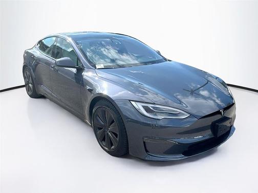 2022 Tesla Model S Plaid