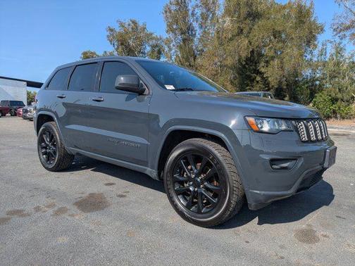 2018 Jeep Grand Cherokee Altitude