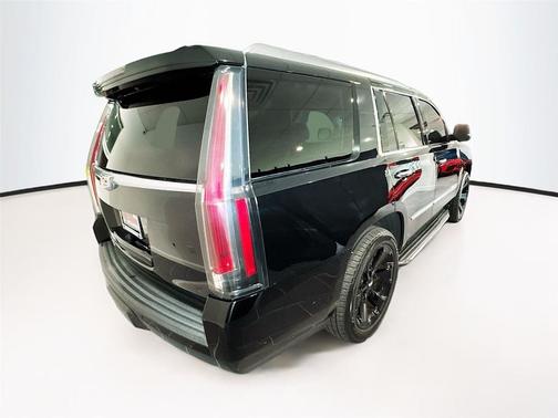 2018 Cadillac Escalade Luxury