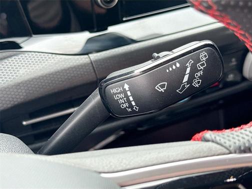 2024 Volkswagen Golf GTI 1.4T TSI