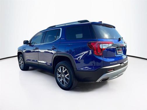 2023 GMC Acadia FWD SLT