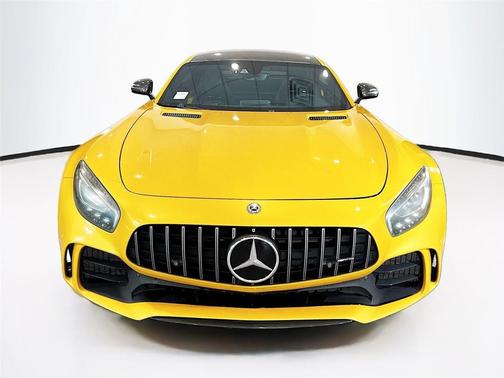 AMG Solarbeam Yellow Metallic 2019 Mercedes-Benz AMG GT R