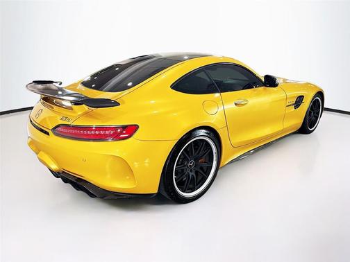 AMG Solarbeam Yellow Metallic 2019 Mercedes-Benz AMG GT R