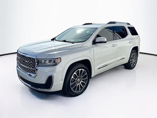 2022 GMC Acadia Denali