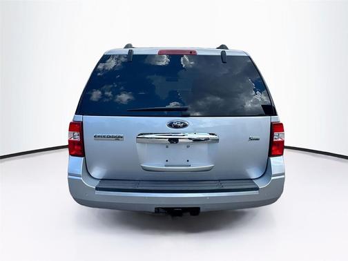 Ingot Silver Metallic 2014 Ford Expedition XLT