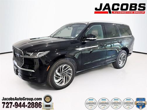 Infinite Black Metallic Clearcoat 2025 Lincoln Navigator Reserve