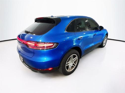 2019 Porsche Macan AWD