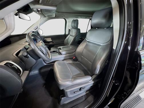 Agate Black Metallic 2025 Ford Expedition Active
