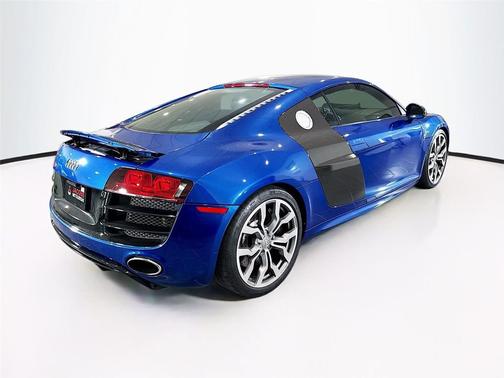 Blue 2009 Audi R8 5.2L