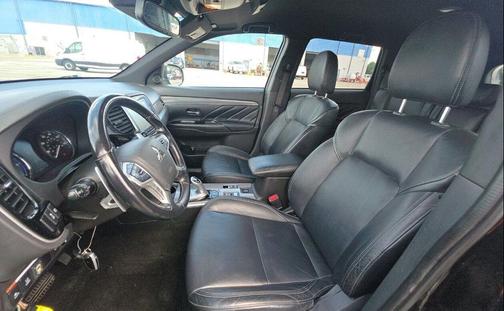 Labrador Black Metallic 2022 Mitsubishi Outlander PHEV SEL