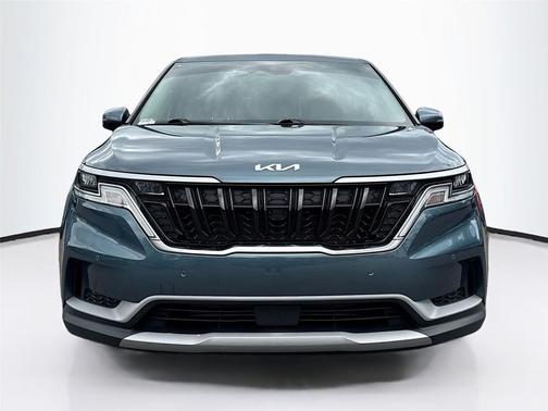 2023 Kia Carnival EX