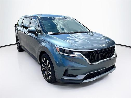 2023 Kia Carnival EX