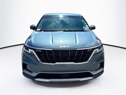2023 Kia Carnival EX