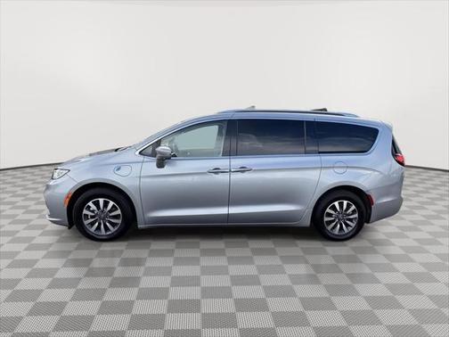 2021 Chrysler Pacifica Hybrid Touring L