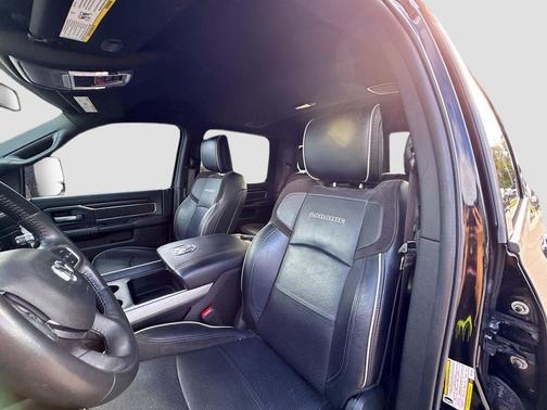 2023 RAM 2500 Laramie Crew Cab 4x4 6'4' Box