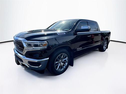 2023 RAM 2500 Laramie Crew Cab 4x4 6'4' Box