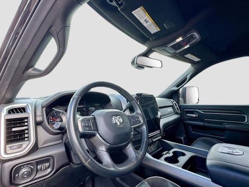 2023 RAM 2500 Laramie Crew Cab 4x4 6'4' Box