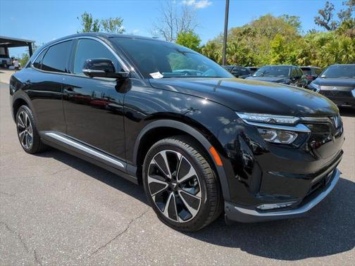 2025 VinFast VF 8 Plus